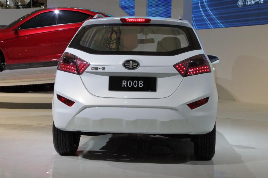  FAW ROO8 2011 года  (фото 9 из 12)